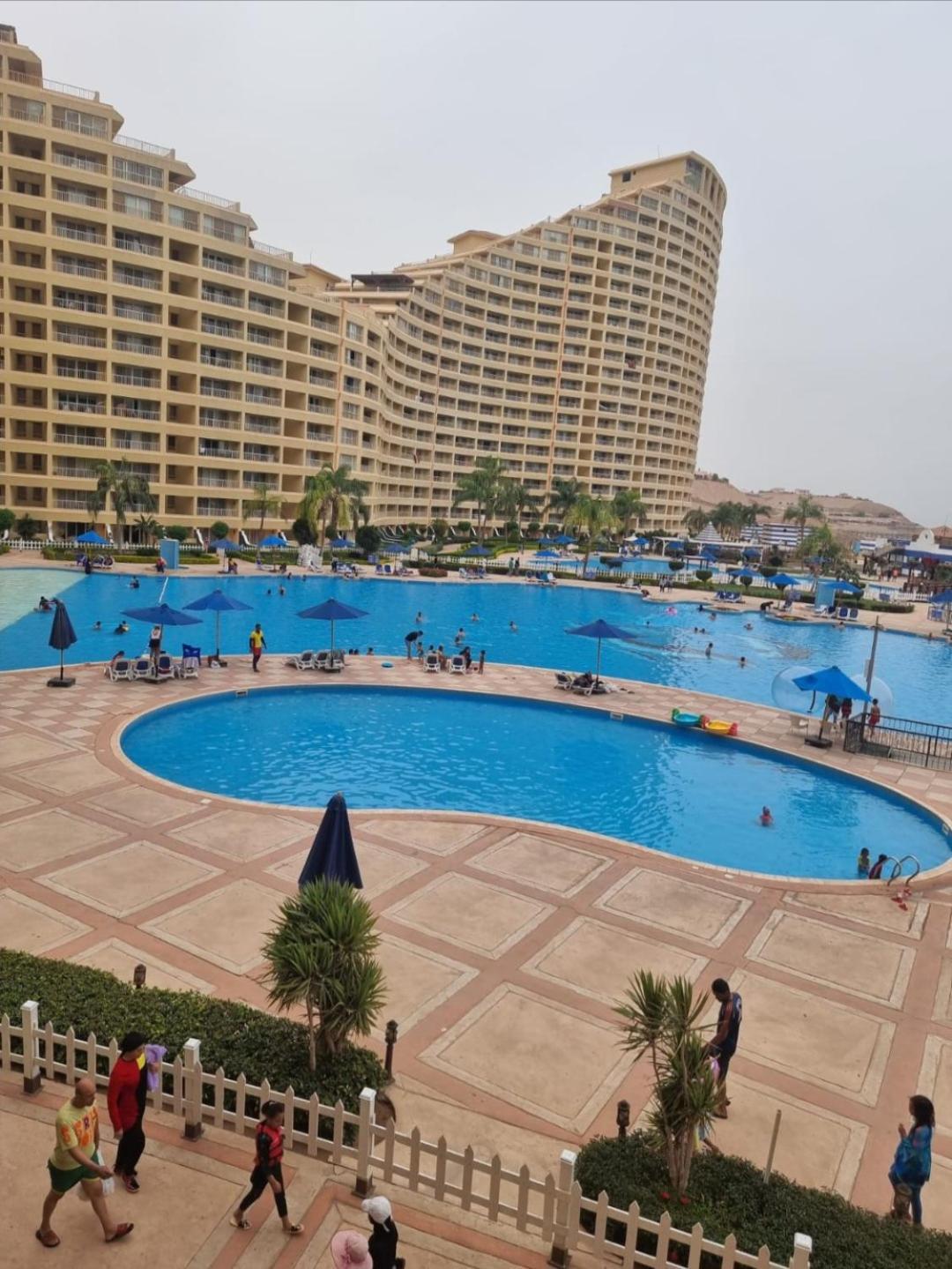 Aparthotel Porto Sokhna Pyramids Ain Suchna Exterior foto